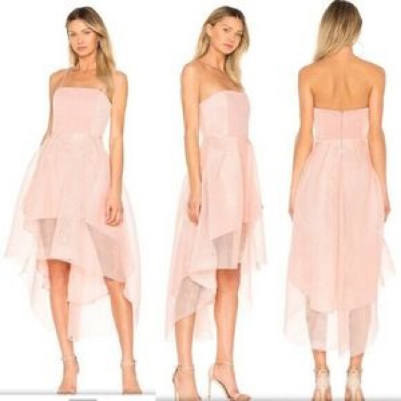 Elliatt Elysian High-low size Dress in Blush with mesh overlay - Picture 1 of 7